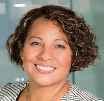 Claire Ashford, hoofd compliance bij financiële regelgeving, portret